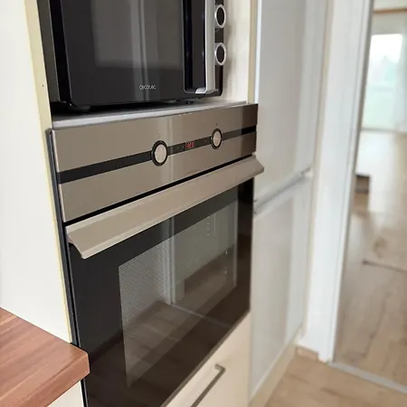 Apartament 3-zimmerwohnung & 3 Min Zur Strassenbahn Leonding