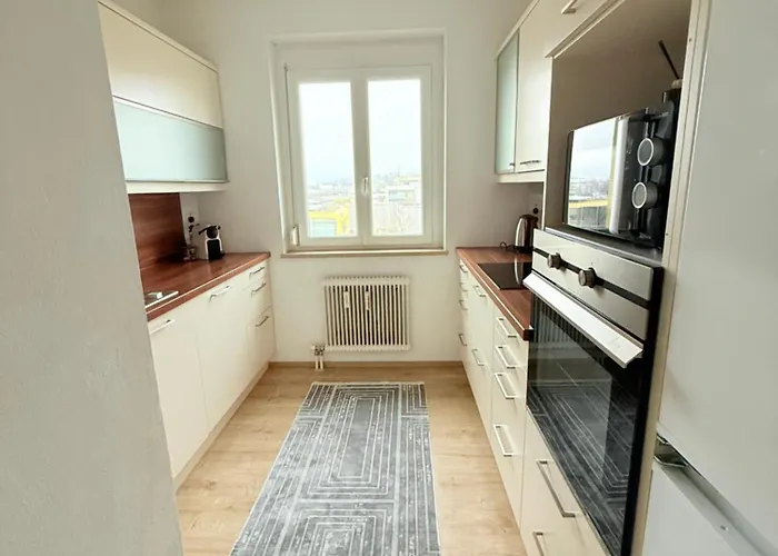 Apartament 3-zimmerwohnung & 3 Min Zur Strassenbahn Leonding