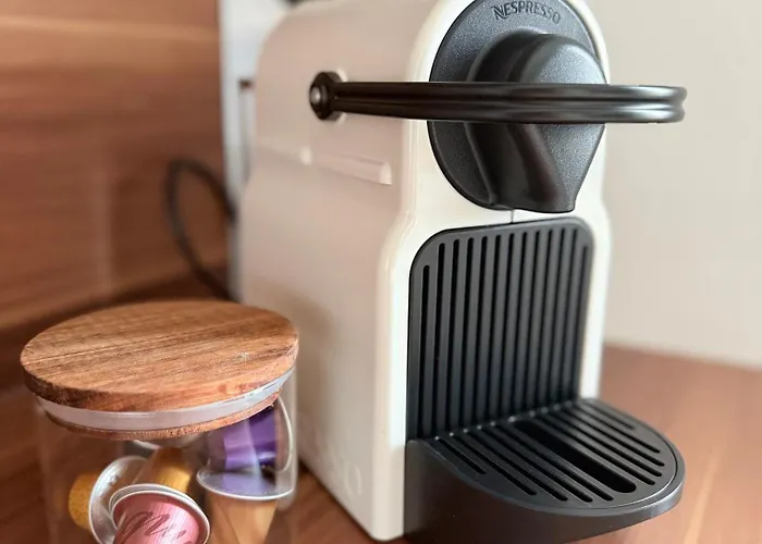 3-zimmerwohnung & 3 Min Zur Strassenbahn شقة ليوندنغ