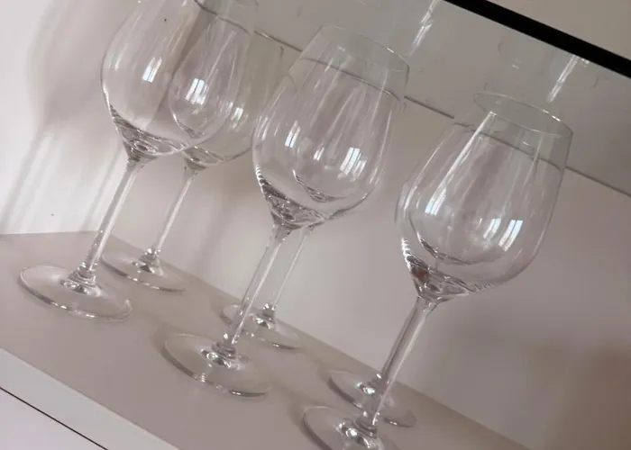 3-zimmerwohnung & 3 Min Zur Strassenbahn *